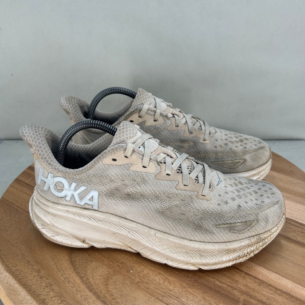 Hoka One One Clifton 9 Mens Size 9 Sandstone Eggshell Running Shoes 1127895 SSEG